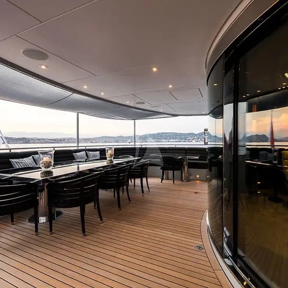 Meet your Posher, Monica - Picture 8 of 10